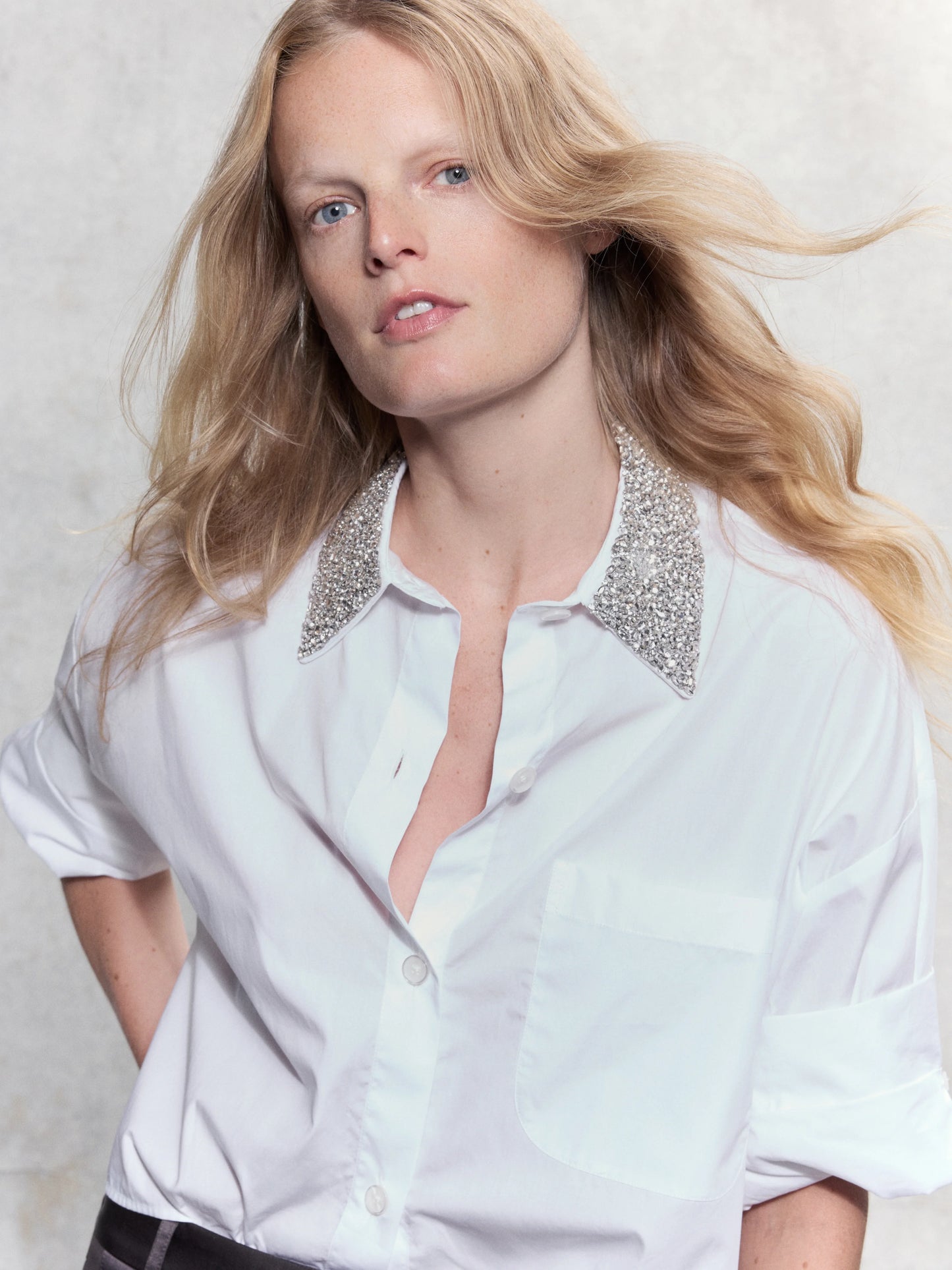 Next Ex Crystal Collar